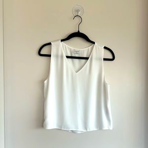 Aritzia Babaton Women's Silk Slightly Cropped Sleeveless Blouse Size S